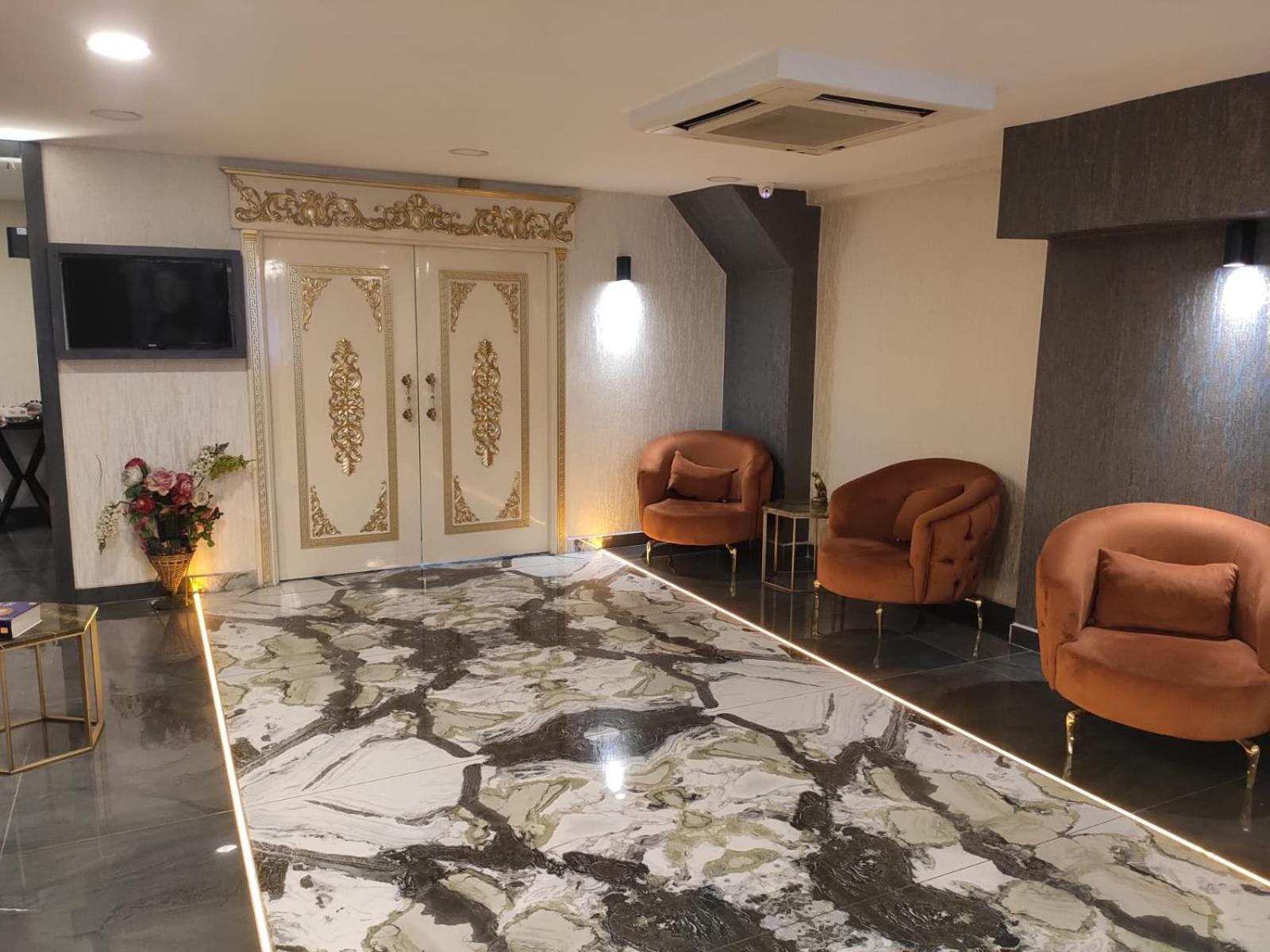 Vali Otel 3*